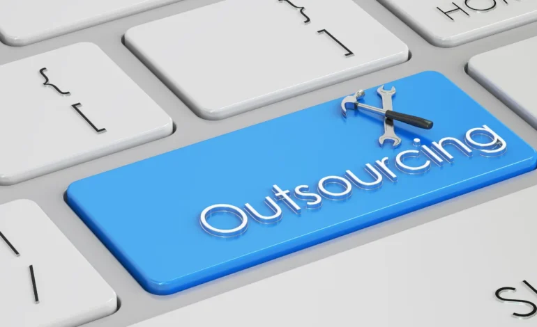 Outsourcing procesów rekrutacyjnych w praktyce: korzyści i ryzyka dla pracodawców