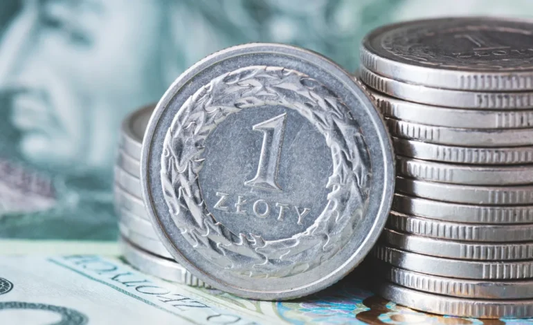 Płaca minimalna 2025 i 2026 – Rekordowe podwyżki i ich wpływ na spłaszczenie płac w średnich przedsiębiorstwach. Jak negocjować podwyżkę, gdy zarabiasz "nieco powyżej minimum