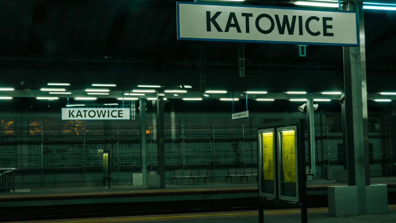 Pracownicy tymczasowi w przemyśle – kiedy to się opłaca?